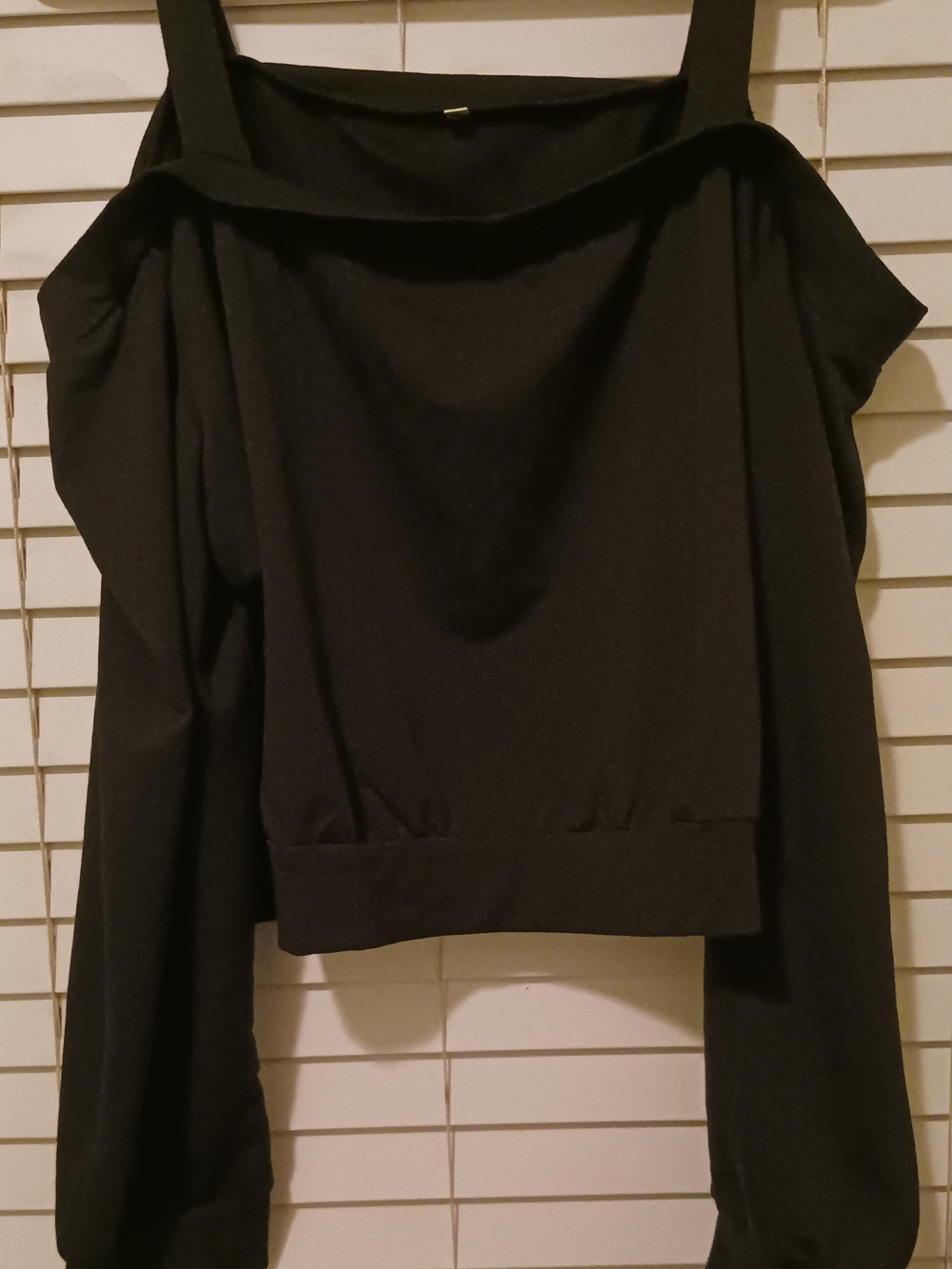 Black Off-Shoulder Cropped Top with Straps - Women